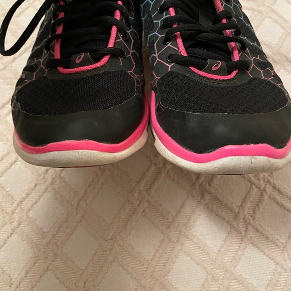 Women’s ASICS runners - Picture 4 of 6